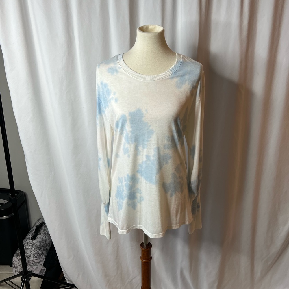 Treasure & Bond Blue & Ivory Tie-Dye Long Sleeve Top | Size M